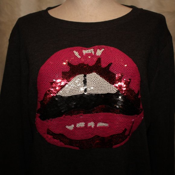 F21 Sequin Lips Crew Neck Sweatshirt - Picture 2 of 7